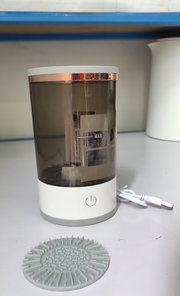 Electric Makeup Brush Cleaner - Image 4