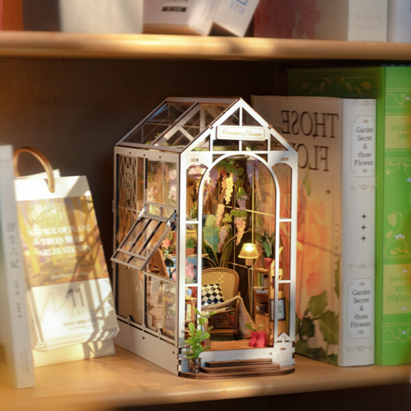 Robotime Garden House Book Nook - Image 2