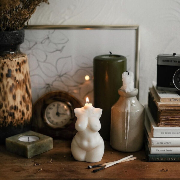Artistic Body Candle for Bedroom Décor - Image 2
